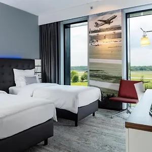 **** Hotel Airport Plaza Hamburg Deutschland